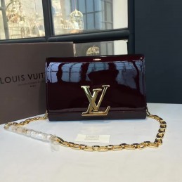 Replica Louis Vuitton Chain Louise GM
