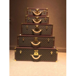 Replica Louis Vuitton Suitcase