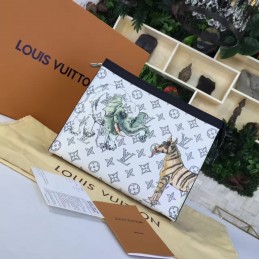 Replica Louis Vuitton Pochette Voyage MM Savane Chapman
