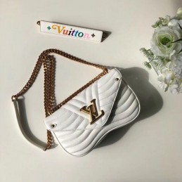 Replica Louis Vuitton New Wave Chain Bag MM