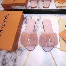 Replica Louis Vuitton Mink Slippers